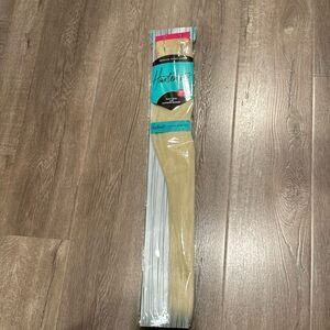 Platinum blonde hair 👱🏻‍♀️